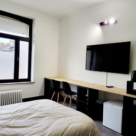 Private Industrial Room In Center Of Charleroi Dış mekan fotoğraf